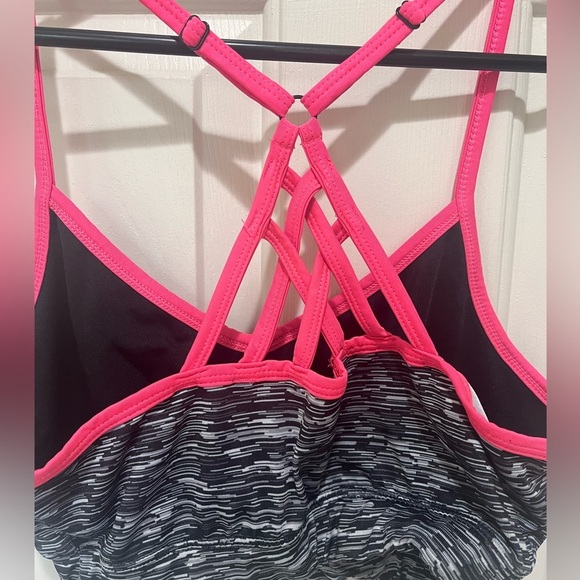 So Sports Sports Bra Adjustable Caged Back Women's Size Medium - Picture 3 of 3